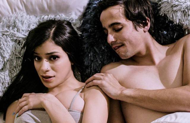 Молодой и нахальный братишка удивил сестрицу отпадным трахом